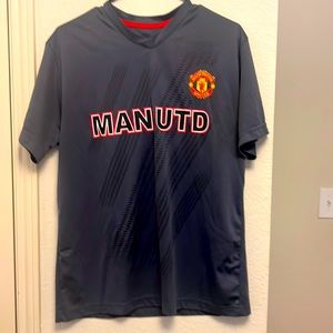 MANCHESTER UNITED t shirt